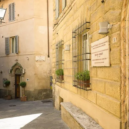 Tre Donzelle Siena