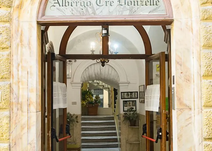 Hotel Tre Donzelle *